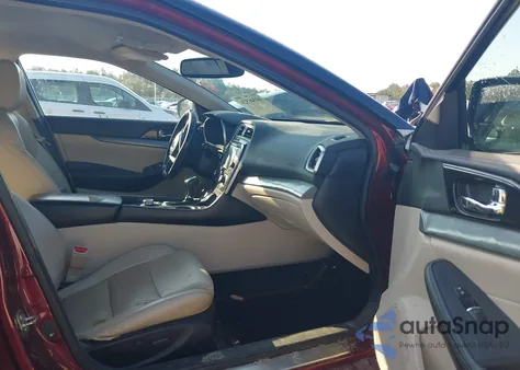 2017 Nissan Maxima 3.5 Sv z USA, uszkodzony, nr VIN 1N4AA6AP3HC415040